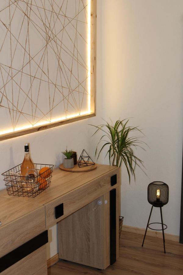 Charcoal Thirteen Apartment Kavala Extérieur photo